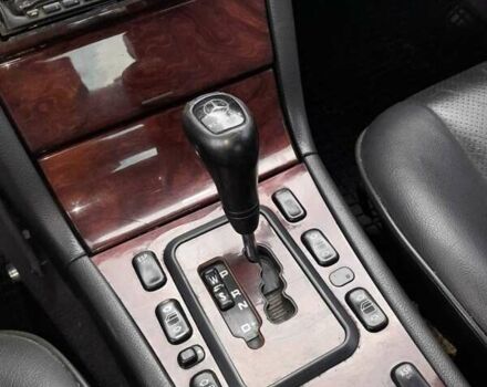 Синий Мерседес Е-Класс, объемом двигателя 2 л и пробегом 360 тыс. км за 3400 $, фото 8 на Automoto.ua