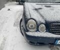 Синий Мерседес Е-Класс, объемом двигателя 2 л и пробегом 408 тыс. км за 3000 $, фото 1 на Automoto.ua