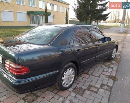 Синий Мерседес Е-Класс, объемом двигателя 2 л и пробегом 480 тыс. км за 3700 $, фото 9 на Automoto.ua