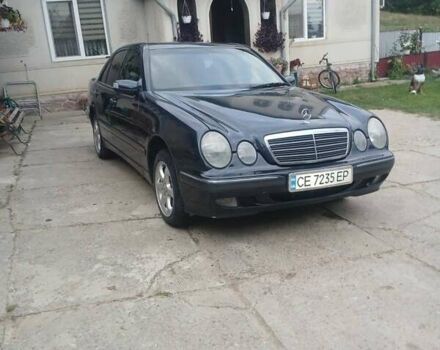 Синий Мерседес Е-Класс, объемом двигателя 2.1 л и пробегом 400 тыс. км за 5150 $, фото 15 на Automoto.ua