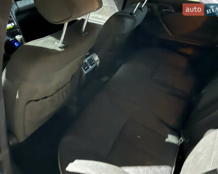 Синий Мерседес Е-Класс, объемом двигателя 2.1 л и пробегом 500 тыс. км за 2199 $, фото 9 на Automoto.ua