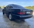 Синий Мерседес Е-Класс, объемом двигателя 2.2 л и пробегом 470 тыс. км за 2011 $, фото 2 на Automoto.ua