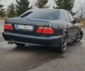 Синій Мерседес Е-Клас, об'ємом двигуна 2 л та пробігом 300 тис. км за 4700 $, фото 10 на Automoto.ua