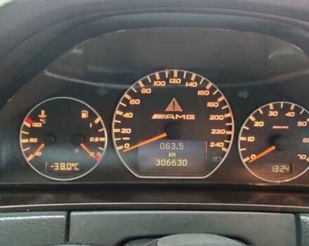 Синій Мерседес Е-Клас, об'ємом двигуна 2 л та пробігом 300 тис. км за 4700 $, фото 16 на Automoto.ua