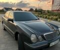Синій Мерседес Е-Клас, об'ємом двигуна 2.2 л та пробігом 500 тис. км за 5000 $, фото 5 на Automoto.ua