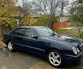 Синий Мерседес Е-Класс, объемом двигателя 4.3 л и пробегом 288 тыс. км за 1850 $, фото 1 на Automoto.ua