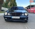 Синій Мерседес Е-Клас, об'ємом двигуна 2 л та пробігом 330 тис. км за 5500 $, фото 3 на Automoto.ua