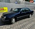 Синий Мерседес Е-Класс, объемом двигателя 3.2 л и пробегом 288 тыс. км за 4100 $, фото 2 на Automoto.ua