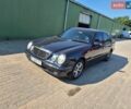 Синий Мерседес Е-Класс, объемом двигателя 3.2 л и пробегом 130 тыс. км за 6000 $, фото 1 на Automoto.ua