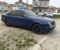 Синий Мерседес Е-Класс, объемом двигателя 2.2 л и пробегом 365 тыс. км за 1900 $, фото 7 на Automoto.ua