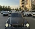 Синий Мерседес Е-Класс, объемом двигателя 3.2 л и пробегом 320 тыс. км за 3117 $, фото 6 на Automoto.ua
