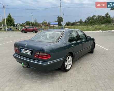 Синій Мерседес Е-Клас, об'ємом двигуна 2.7 л та пробігом 400 тис. км за 6750 $, фото 1 на Automoto.ua
