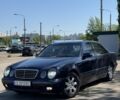 Синий Мерседес Е-Класс, объемом двигателя 2 л и пробегом 340 тыс. км за 3300 $, фото 1 на Automoto.ua