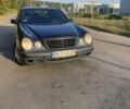 Синий Мерседес Е-Класс, объемом двигателя 2.7 л и пробегом 480 тыс. км за 3400 $, фото 1 на Automoto.ua