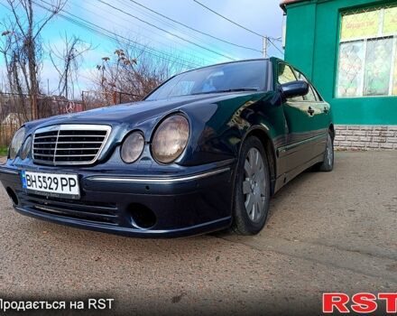 Синій Мерседес Е-Клас, об'ємом двигуна 2.8 л та пробігом 300 тис. км за 4200 $, фото 5 на Automoto.ua