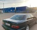 Синій Мерседес Е-Клас, об'ємом двигуна 2 л та пробігом 500 тис. км за 4050 $, фото 6 на Automoto.ua