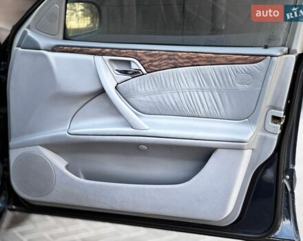 Синій Мерседес Е-Клас, об'ємом двигуна 2.69 л та пробігом 479 тис. км за 4999 $, фото 17 на Automoto.ua