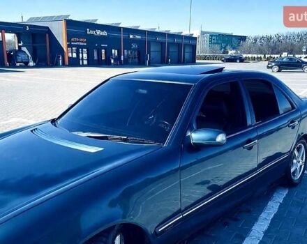 Синій Мерседес Е-Клас, об'ємом двигуна 3.2 л та пробігом 345 тис. км за 3000 $, фото 38 на Automoto.ua
