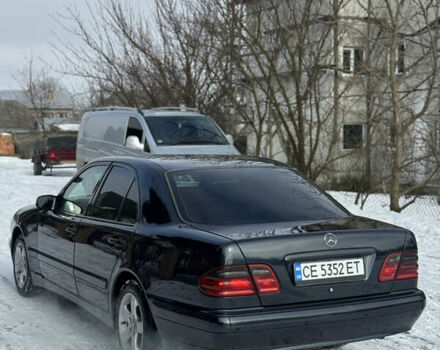 Синий Мерседес Е-Класс, объемом двигателя 2.7 л и пробегом 360 тыс. км за 5000 $, фото 4 на Automoto.ua