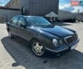 Синий Мерседес Е-Класс, объемом двигателя 3.2 л и пробегом 288 тыс. км за 4100 $, фото 1 на Automoto.ua