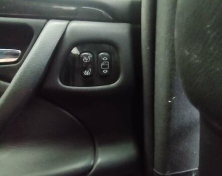 Синий Мерседес Е-Класс, объемом двигателя 2.8 л и пробегом 280 тыс. км за 3800 $, фото 7 на Automoto.ua