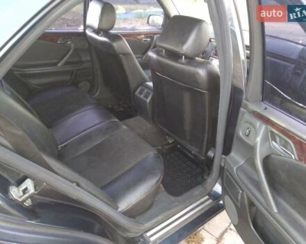 Синий Мерседес Е-Класс, объемом двигателя 2 л и пробегом 480 тыс. км за 3700 $, фото 18 на Automoto.ua