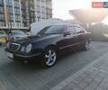 Синій Мерседес Е-Клас, об'ємом двигуна 2 л та пробігом 258 тис. км за 3800 $, фото 2 на Automoto.ua