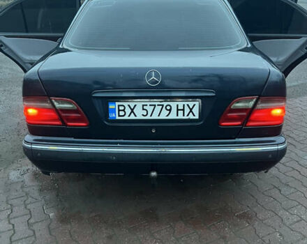 Синій Мерседес Е-Клас, об'ємом двигуна 3.22 л та пробігом 372 тис. км за 4300 $, фото 18 на Automoto.ua