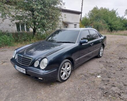 Синий Мерседес Е-Класс, объемом двигателя 2.1 л и пробегом 380 тыс. км за 4700 $, фото 7 на Automoto.ua