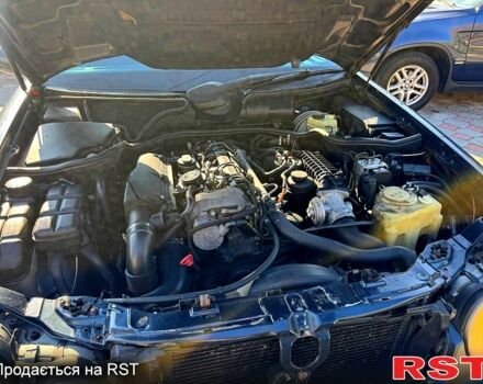 Синій Мерседес Е-Клас, об'ємом двигуна 2.2 л та пробігом 300 тис. км за 2699 $, фото 11 на Automoto.ua