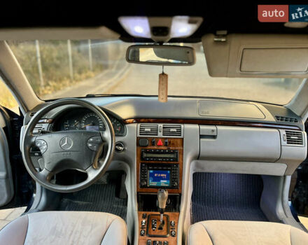 Мерседес Е-Класс 2001 в Ивано-Франковске на Automoto.ua Синий Мерседес Е-Класс, объемом двигателя 3.2 л и пробегом 350 тыс. км за 3800 $, фото 17 на Automoto.ua