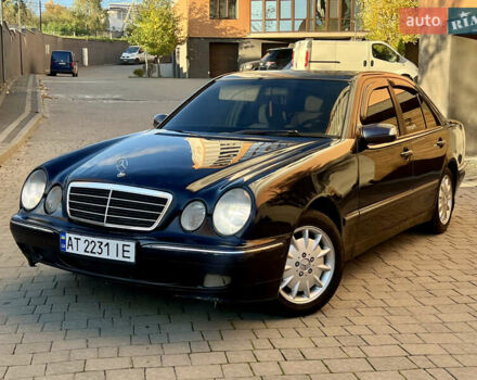 Мерседес Е-Класс 2001 в Ивано-Франковске на Automoto.ua Синий Мерседес Е-Класс, объемом двигателя 3.2 л и пробегом 350 тыс. км за 3800 $, фото 1 на Automoto.ua