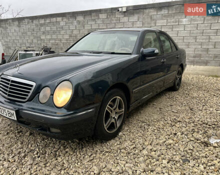 Синий Мерседес Е-Класс, объемом двигателя 3.23 л и пробегом 500 тыс. км за 2850 $, фото 1 на Automoto.ua