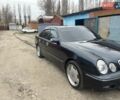 Синий Мерседес Е-Класс, объемом двигателя 3.2 л и пробегом 380 тыс. км за 7000 $, фото 4 на Automoto.ua