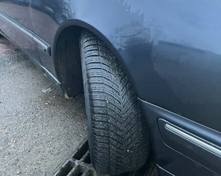 Синій Мерседес Е-Клас, об'ємом двигуна 3.22 л та пробігом 372 тис. км за 4300 $, фото 9 на Automoto.ua