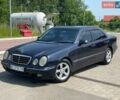Синій Мерседес Е-Клас, об'ємом двигуна 3.2 л та пробігом 406 тис. км за 4350 $, фото 11 на Automoto.ua