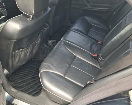 Синий Мерседес Е-Класс, объемом двигателя 2.2 л и пробегом 400 тыс. км за 2850 $, фото 9 на Automoto.ua