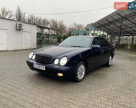 Синий Мерседес Е-Класс, объемом двигателя 3.22 л и пробегом 560 тыс. км за 3699 $, фото 3 на Automoto.ua