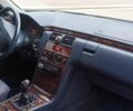 Синій Мерседес Е-Клас, об'ємом двигуна 2.6 л та пробігом 399 тис. км за 4900 $, фото 7 на Automoto.ua