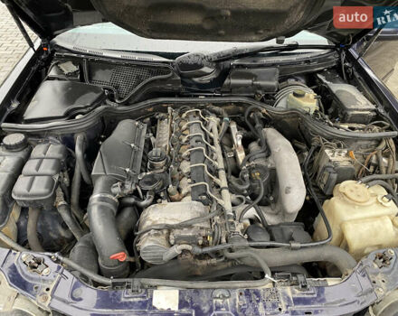 Синий Мерседес Е-Класс, объемом двигателя 3.22 л и пробегом 560 тыс. км за 3699 $, фото 10 на Automoto.ua