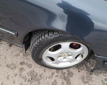 Синий Мерседес Е-Класс, объемом двигателя 2.2 л и пробегом 400 тыс. км за 2850 $, фото 18 на Automoto.ua