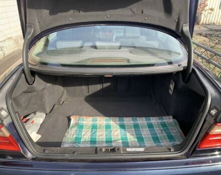 Синий Мерседес Е-Класс, объемом двигателя 2.1 л и пробегом 376 тыс. км за 4100 $, фото 3 на Automoto.ua