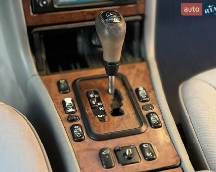 Мерседес Е-Класс 2001 в Ивано-Франковске на Automoto.ua Синий Мерседес Е-Класс, объемом двигателя 3.2 л и пробегом 350 тыс. км за 3800 $, фото 20 на Automoto.ua