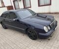 Синий Мерседес Е-Класс, объемом двигателя 2.1 л и пробегом 615 тыс. км за 4000 $, фото 4 на Automoto.ua