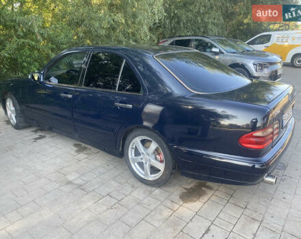 Мерседес Е-Класс 2001 в Бережанах на Automoto.ua Синий Мерседес Е-Класс, объемом двигателя 2 л и пробегом 300 тыс. км за 2450 $, фото 1 на Automoto.ua