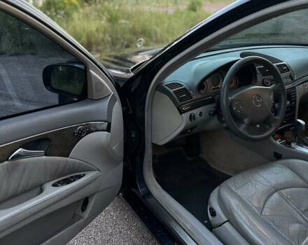 Синій Мерседес Е-Клас, об'ємом двигуна 2.7 л та пробігом 440 тис. км за 6300 $, фото 11 на Automoto.ua