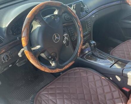 Синий Мерседес Е-Класс, объемом двигателя 1.8 л и пробегом 304 тыс. км за 5100 $, фото 9 на Automoto.ua