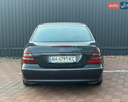 Синій Мерседес Е-Клас, об'ємом двигуна 3.2 л та пробігом 310 тис. км за 6800 $, фото 8 на Automoto.ua