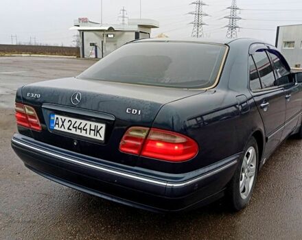 Синий Мерседес Е-Класс, объемом двигателя 3.2 л и пробегом 0 тыс. км за 5000 $, фото 3 на Automoto.ua