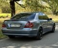 Синий Мерседес Е-Класс, объемом двигателя 3.2 л и пробегом 500 тыс. км за 6281 $, фото 5 на Automoto.ua